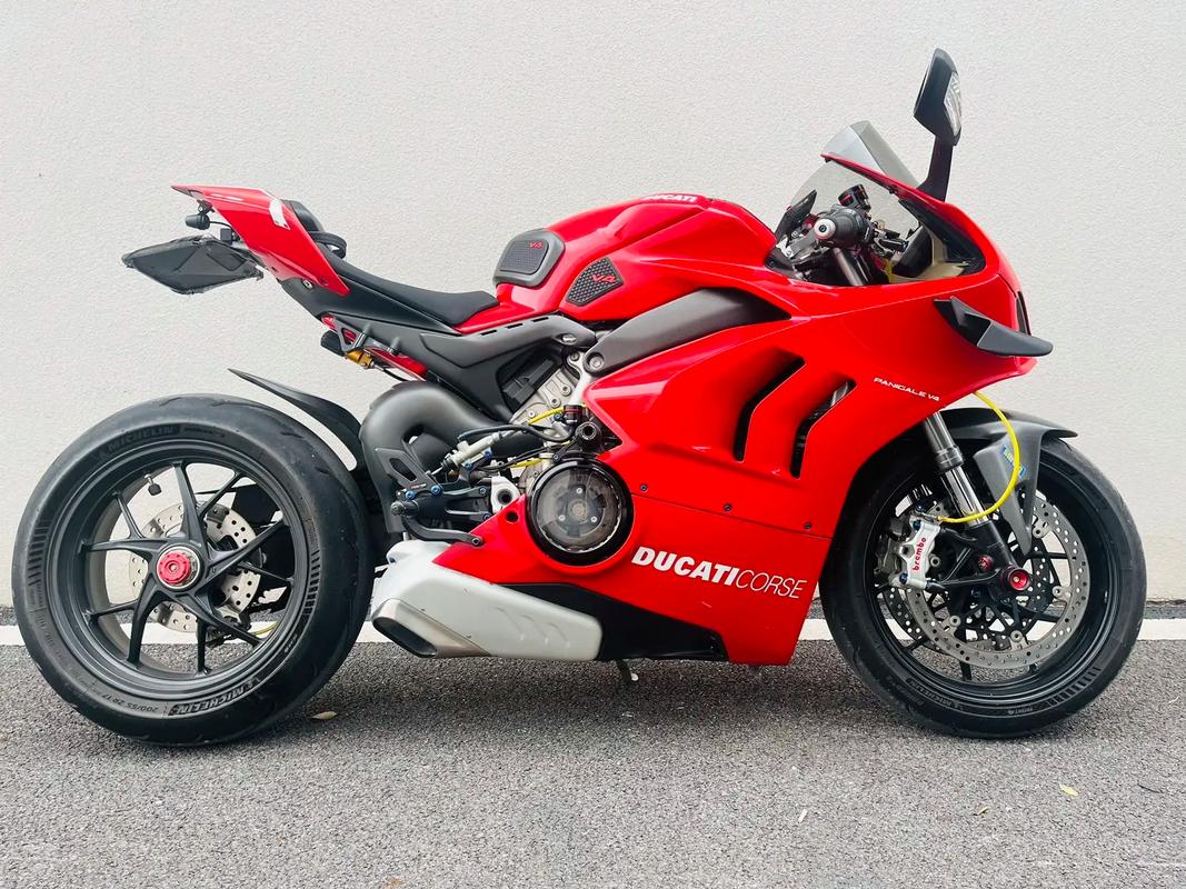 杜卡迪入门车多少钱(杜卡迪入门车多少钱一辆)