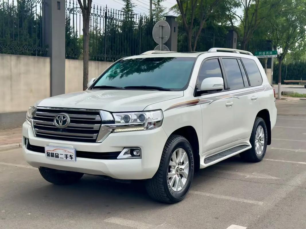 一汽丰田兰德酷路泽图片,一汽丰田霸道suv2020新款 报价