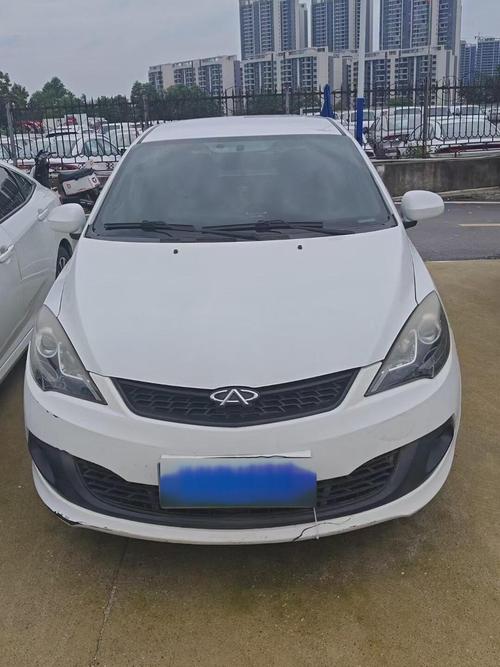 2013年奇瑞风云2报价及图片,13年奇瑞风云2的配置和价格