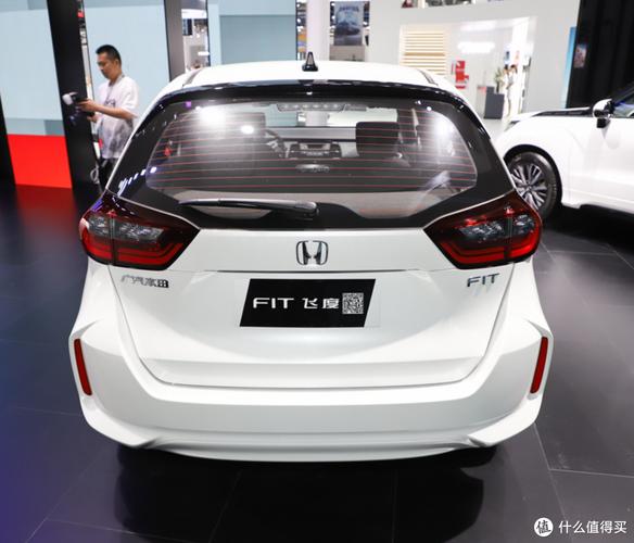 本田小型车新款女士 本田新款小型汽车
