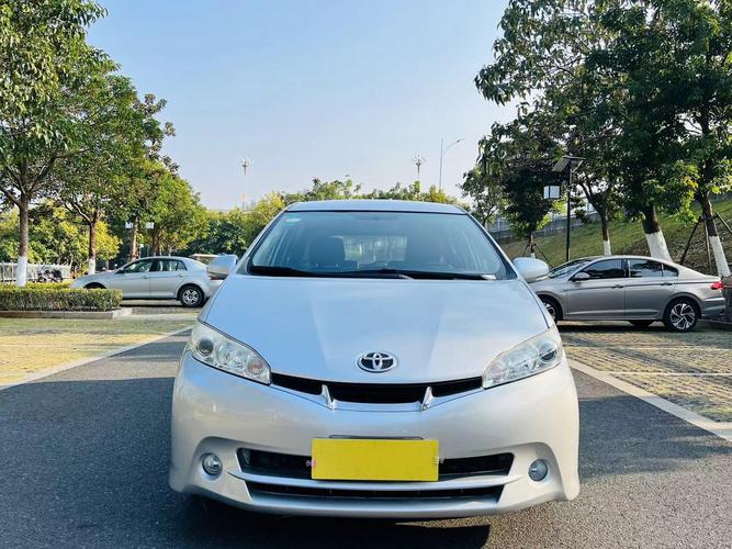 进口丰田小霸王七座二手车(丰田小霸王7座商务车二手车)