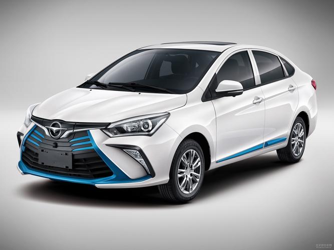 海马新能源电动汽车／海马新能源电车图片