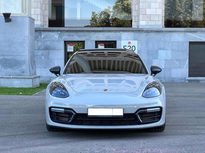 【保时捷小型跑车,保时捷小型轿车】