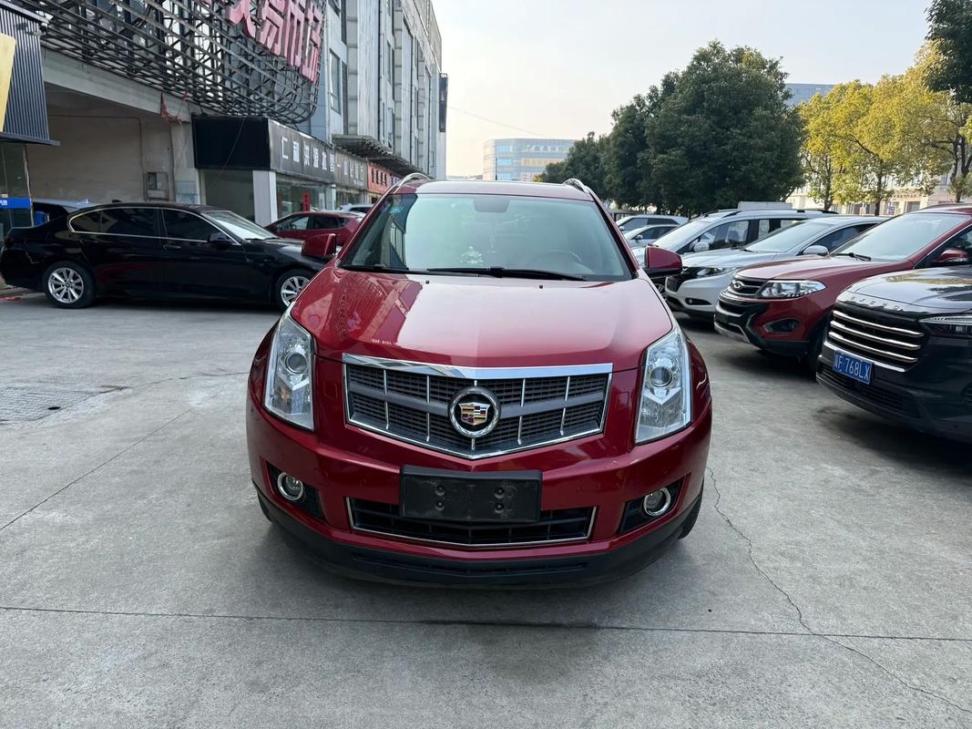 凯迪拉克srx开出来什么档次 凯迪拉克srx是什么级别的车