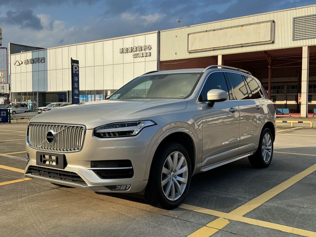xc907座好还是5座的好 xc90 5座好还是 7座好