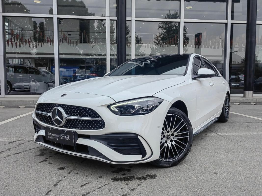 奔驰c260l运动轿车(奔驰c260l运动版试驾)